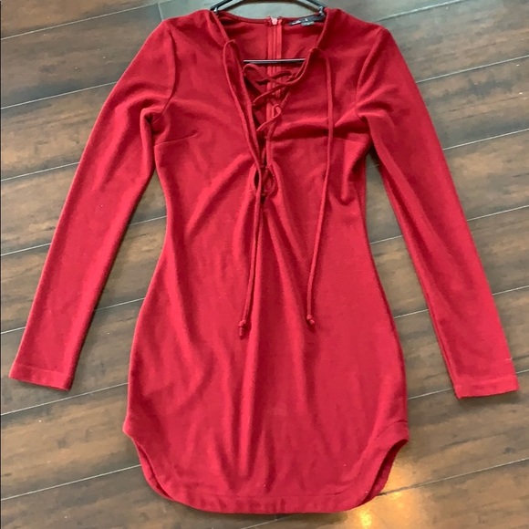 Long sleeved dress - Picture 1 of 2